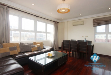 A nice and spacious high-floor apartment with 2 bedrooms for rent in Ba Dinh